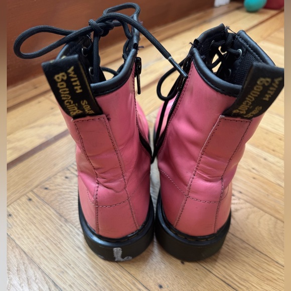 🌸 RARE Dr. Martens 1460 Pink Leather Lace-Up Boots 🌸 - Picture 2 of 8
